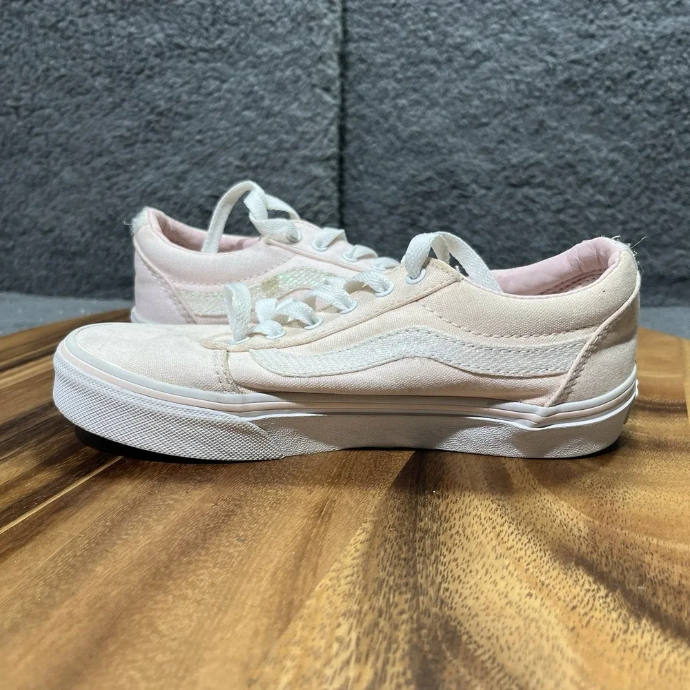 Vans Girls Canvas Chalk Pink‎ White Lace Up Low Top Shoes Sneakers Size 2